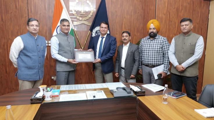 WhatsApp Image 2025-11-25 at 7.29.05 PM-QyHkTod8w1.jpg